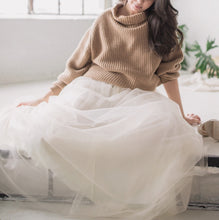 Load image into Gallery viewer, Women's soft maxi tulle skirt ivory Toronto Canada